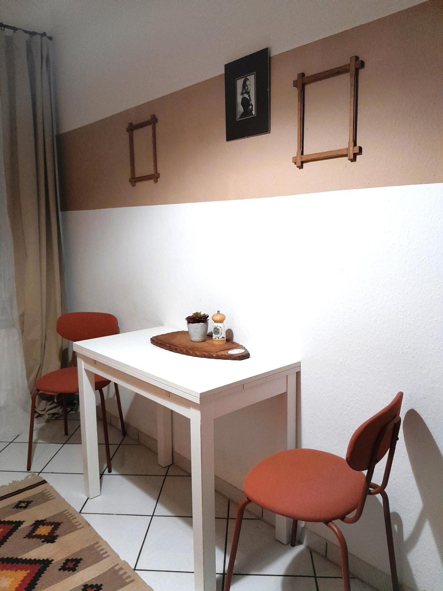 Spacious In Old-west - Leutsch Apartment *